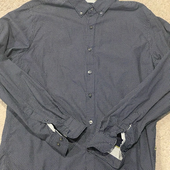 Bundle - Picture 4 of 7